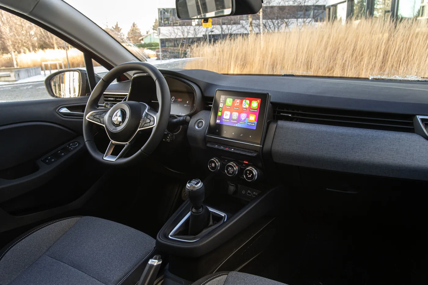 mitsubishi-colt-38378656.jpg