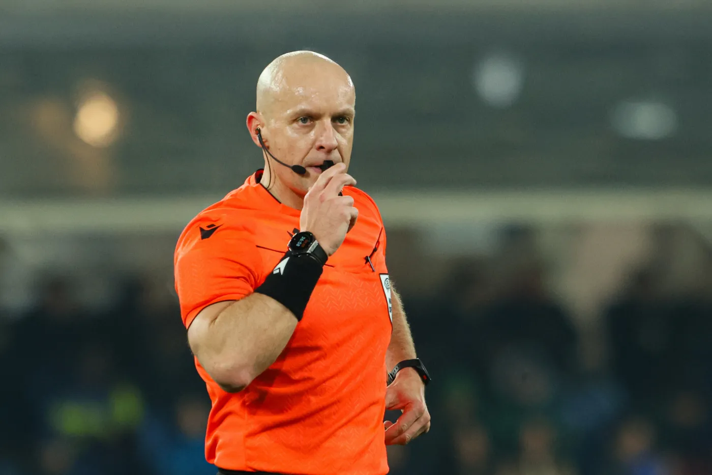 Szymon Marciniak jedną decyzją w końcówce meczu mógł się pogrążyć [WIDEO]