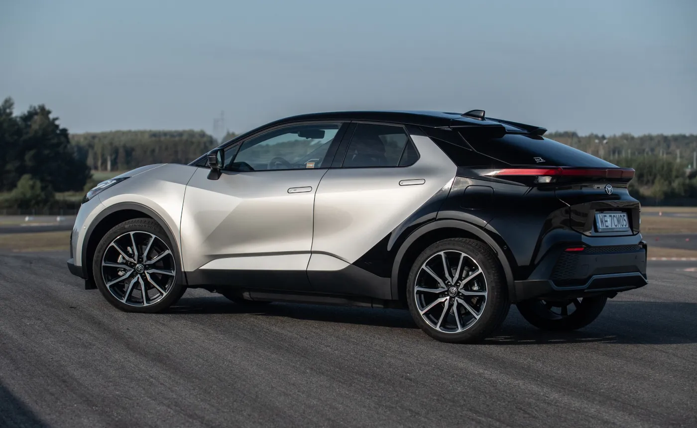 nowa-toyota-chr-38339244.jpg