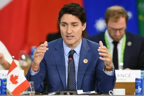 Zapomnieli wyłączyć mikrofony. Trudeau zaskoczył słowami o Trumpie