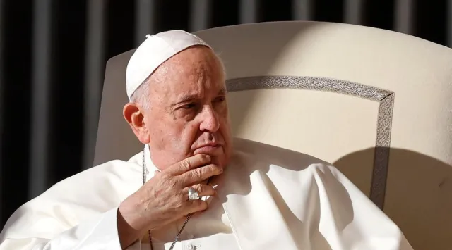 Papież Franciszek wzywa do negocjacji pokojowych Ukrainę i Rosję