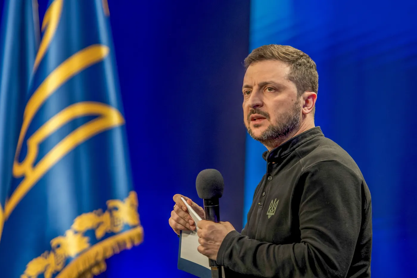 Zełenski gotowy odejść? Stawia jednak warunek