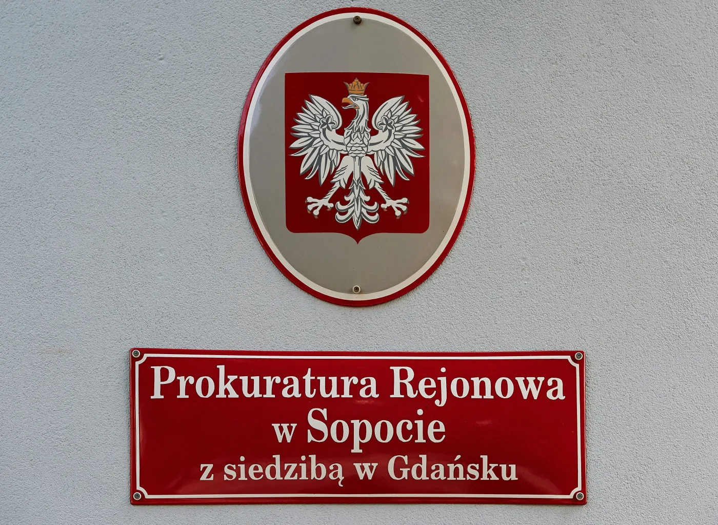 Brutalne zabójstwo w Sopocie. 21-latek oskarżony o wepchnięcie mężczyzny pod pociąg