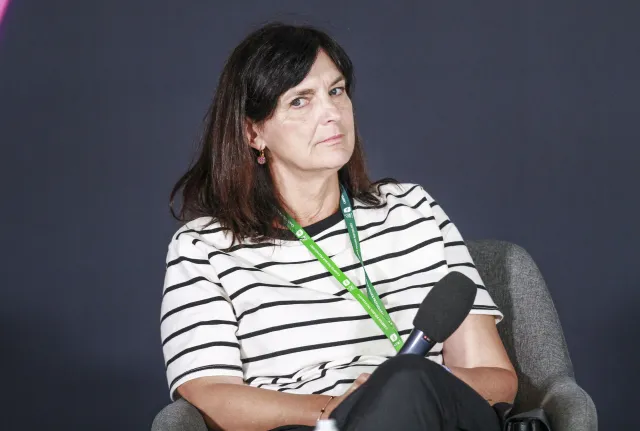 Autorka bestsellerowych "Chłopek" zapowiada walkę o pieniądze. Wydawca odpowiada