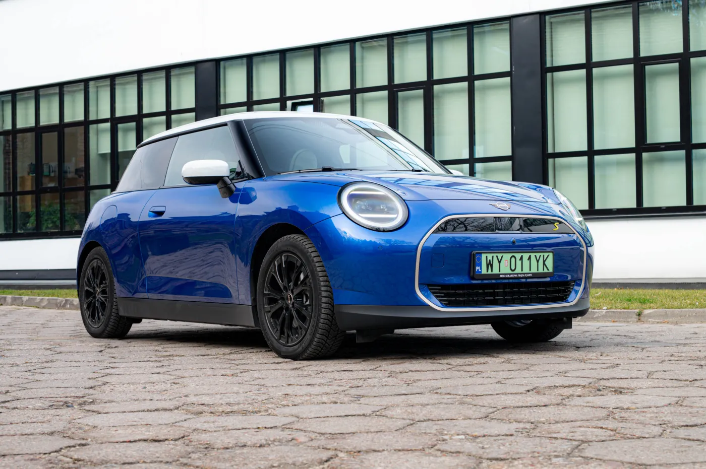 mini-cooper-se-38441173.jpg