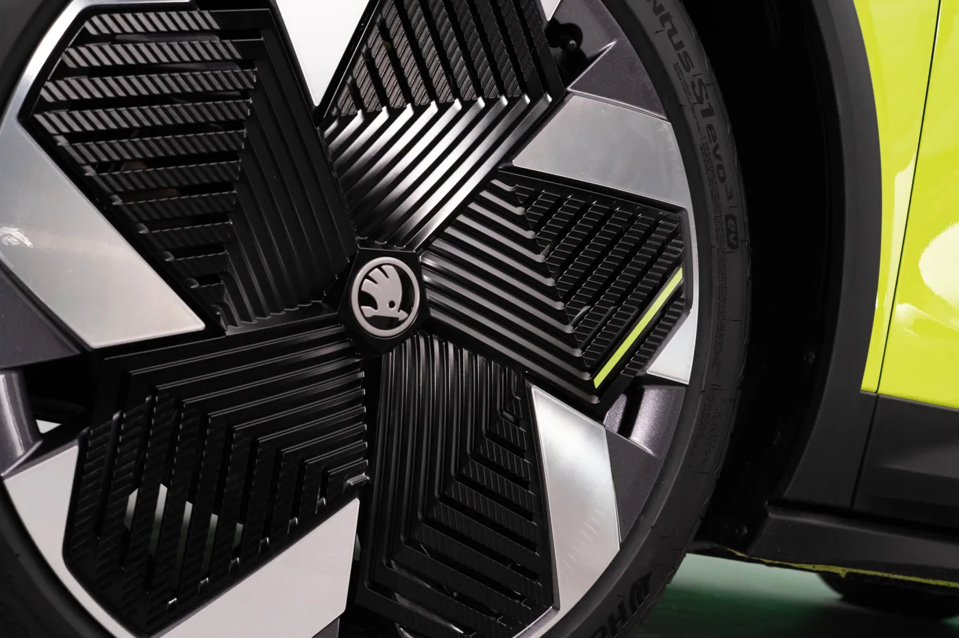 skoda-elroq-rs-38452209.jpg
