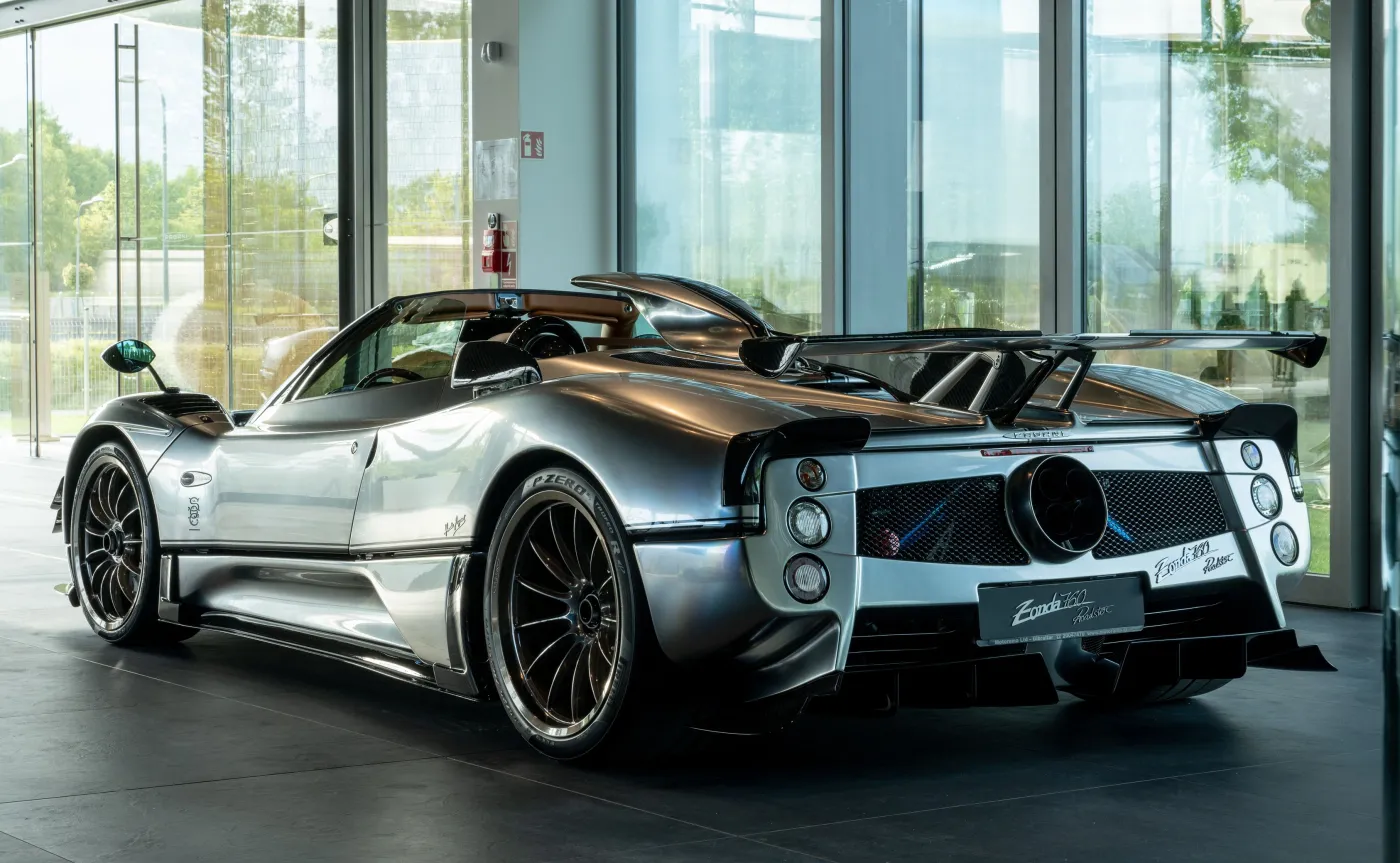 pagani-of-warsaw-38480362.jpg