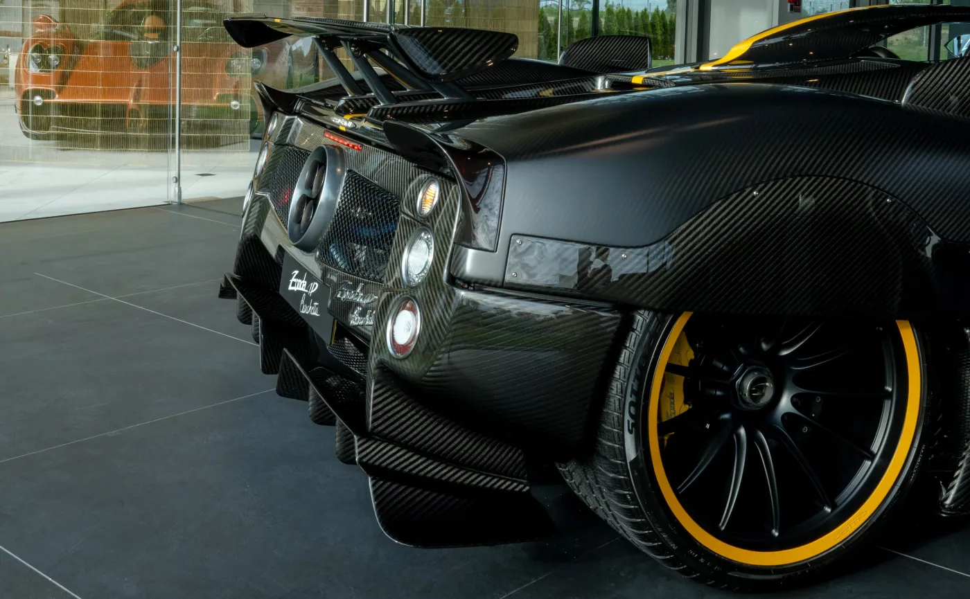 pagani-of-warsaw-38480380.jpg