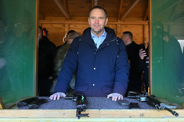 Karol Nawrocki bohaterem "Wywiadu z chuliganem". "Postrach elit III RP" [WIDEO]