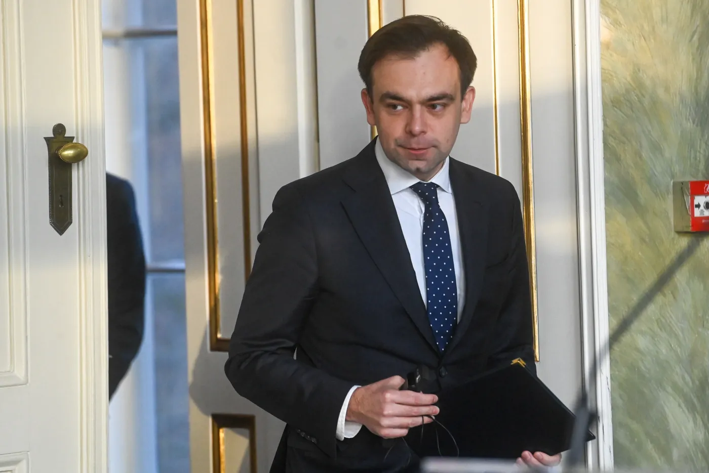 Co dalej z podatkiem Belki? Decyzja w rękach ministra Domańskiego