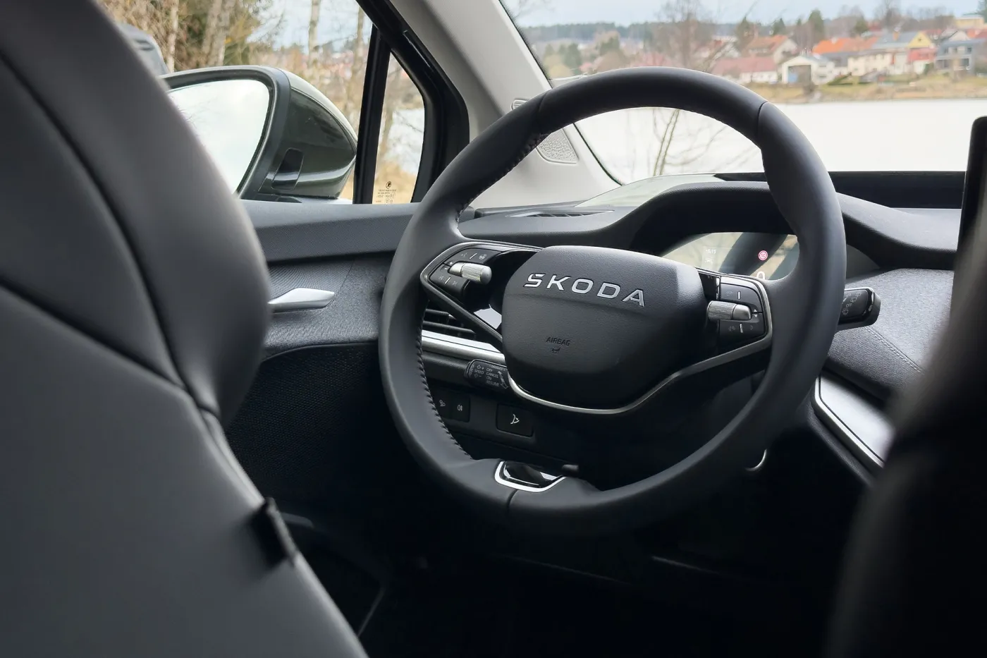 nowa-skoda-enyaq-38445453.jpg