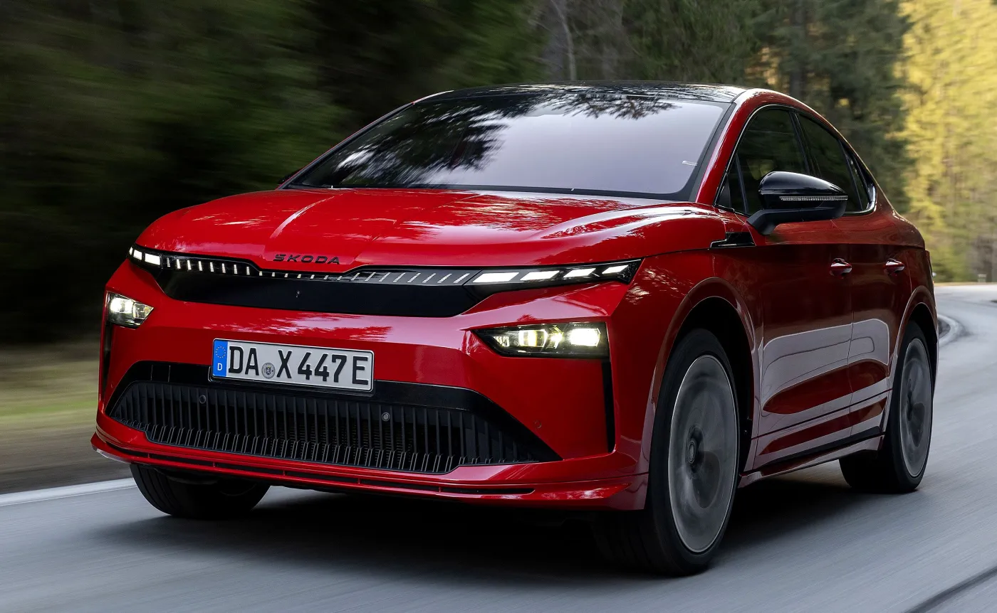 Nowa Skoda wjeżdża do Polski. 20 000 aut sprzedali w ciemno. Ile kosztuje?