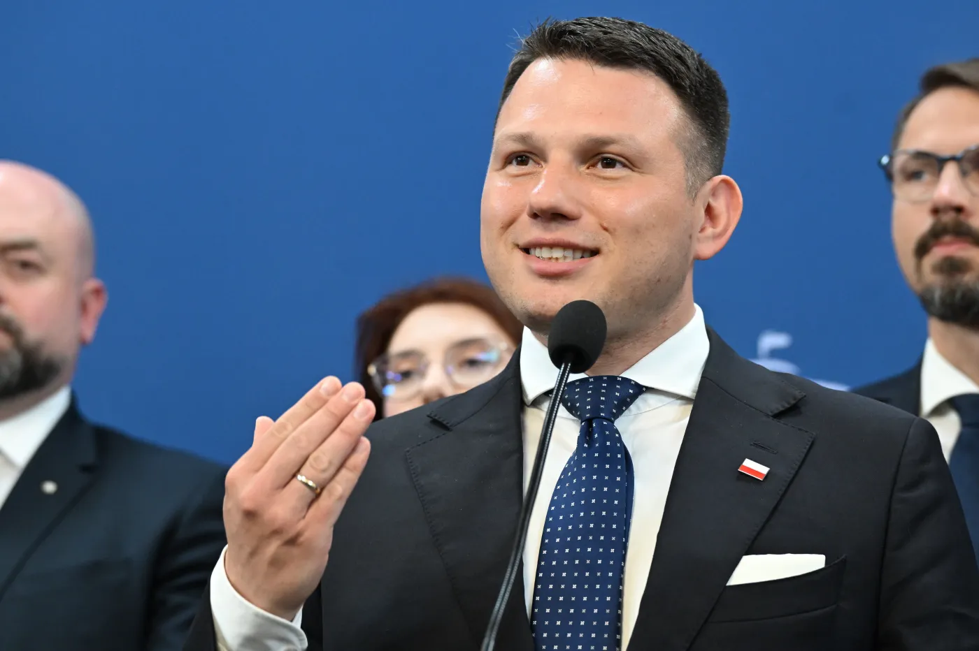 Część polityków PiS przejdzie do Konfederacji? Zaskakujący scenariusz