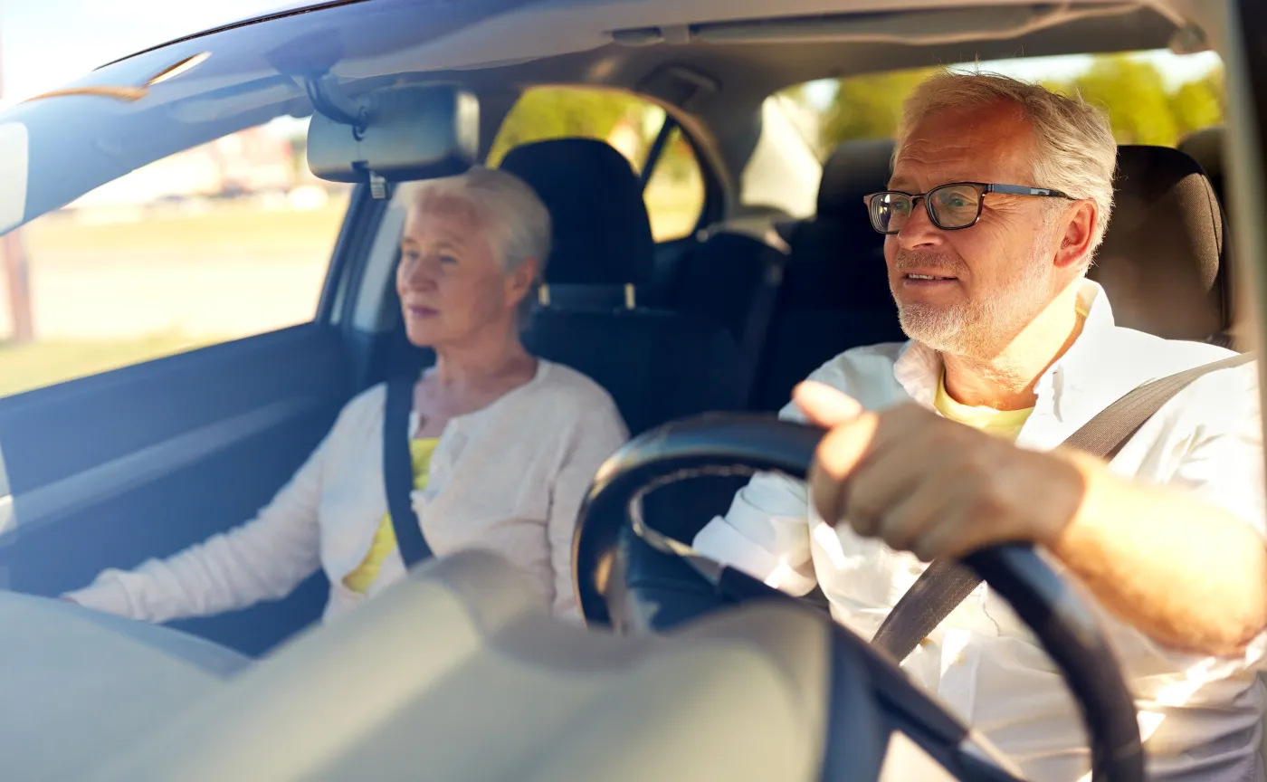 Seniorzy stracą prawo jazdy w 2025? Decyzja zapadła. Oto nowe zasady