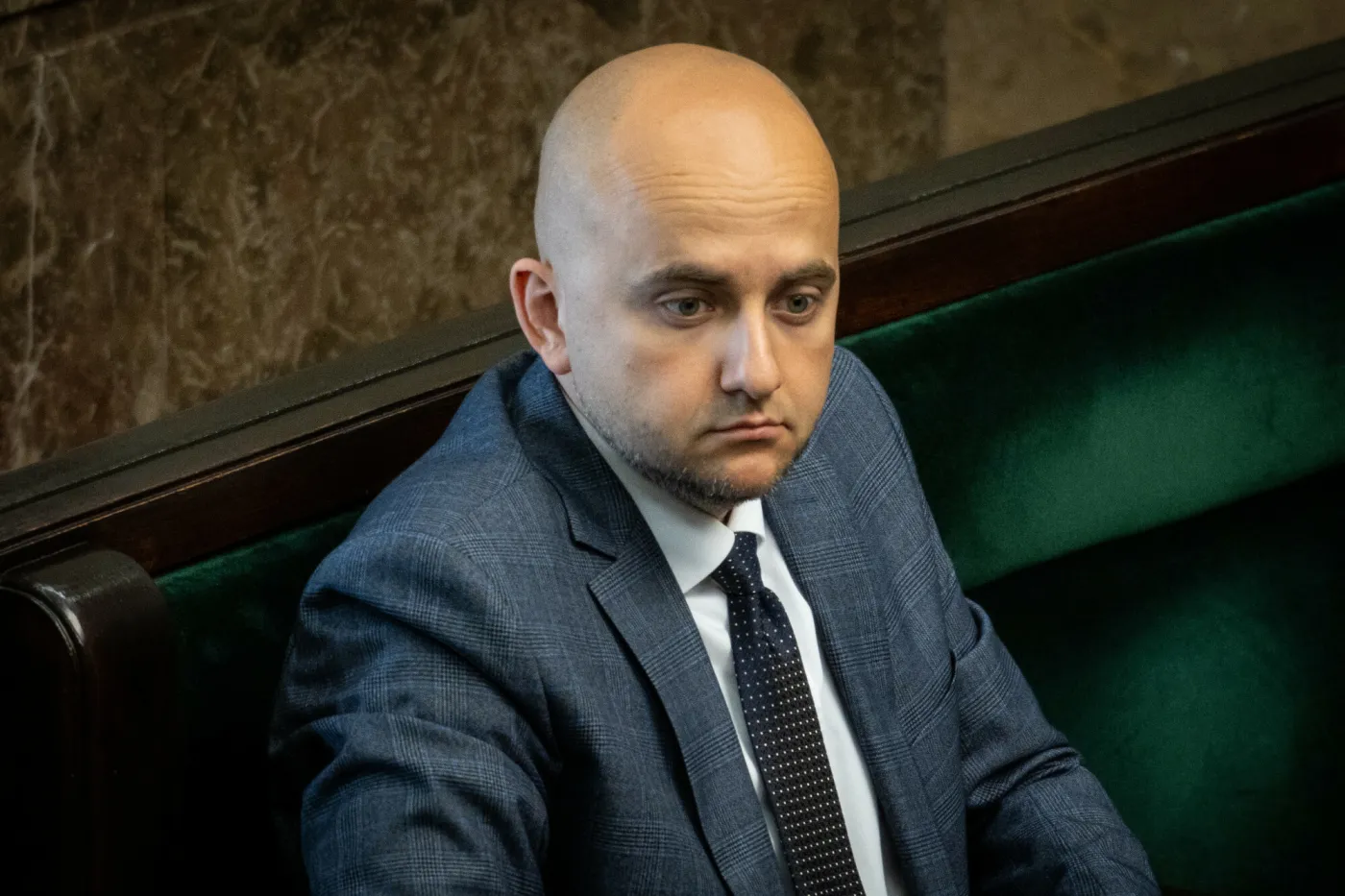 Fikcyjne zatrudnienie Dariusza Mateckiego w Lasach Państwowych. Sprawa eskaluje