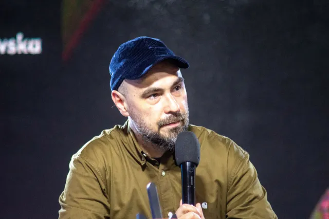 Jakub Żulczyk nazwał prezydenta "debilem". Teraz pisze do Andrzeja Dudy. "Gdybym mógł cofnąć czas..."