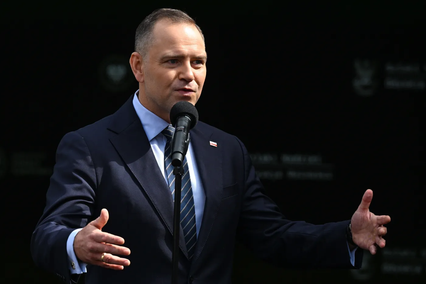 Zaprzysiężenie Karola Nawrockiego. Kim jest nowy prezydent? Wiek, wykształcenie, poglądy, rodzina