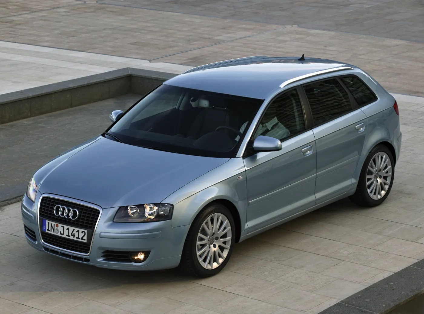 7262501-audi-a3-sportback.jpg