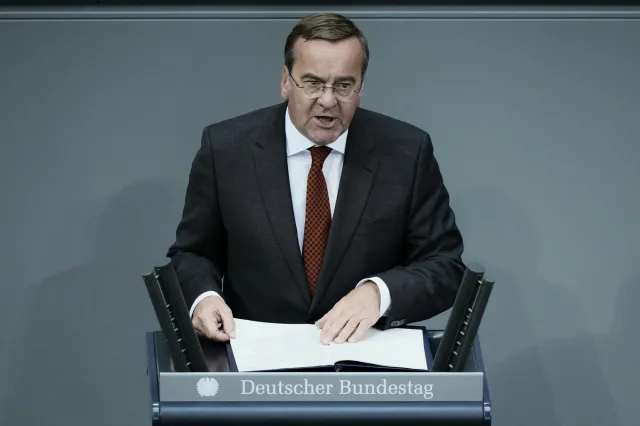 "Drony nad Polską to celowe działanie". Minister obrony Niemiec nie ma wątpliwości