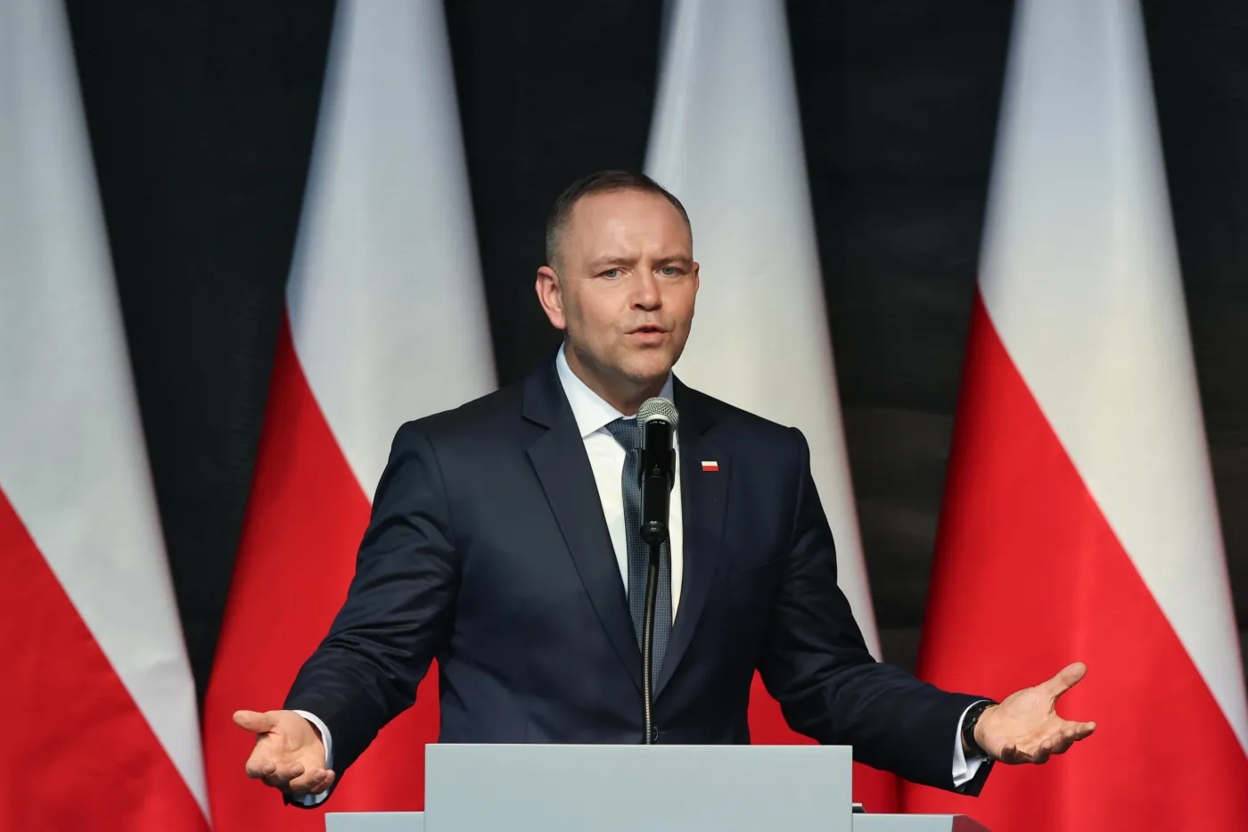 Tusk "nie żałuje żadnych słów, które w życiu wypowiedział". Nawrocki komentuje