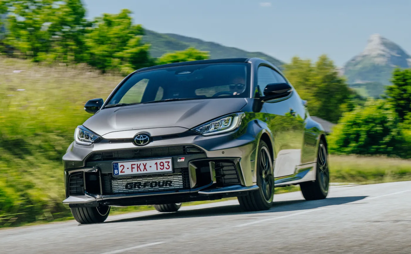 toyota-gr-yaris-38245413.jpg
