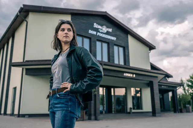 W hicie Canal+ gra "Synka". Kim jest Karolina Bruchnicka z "Minuty ciszy"?