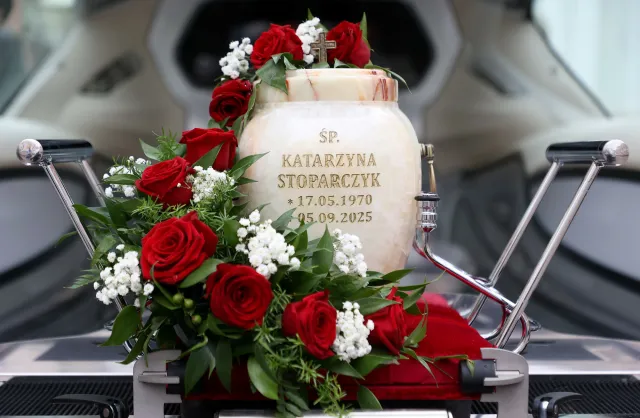 Pogrzeb Katarzyny Stoparczyk. Dziennikarkę pożegnały tłumy [FOTO]