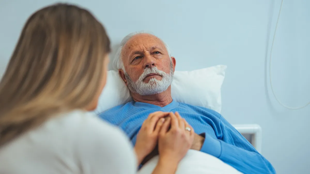 ojciec córka mężczyzna kobieta pacjent rodzina choroba śmierć stan zdrowia szpital opieka wsparcie urlop opiekuńczy bezpłatny 