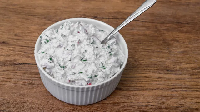 Przebojowa pasta do kanapek na śniadanie. Lepsza niż tradycyjny twarożek