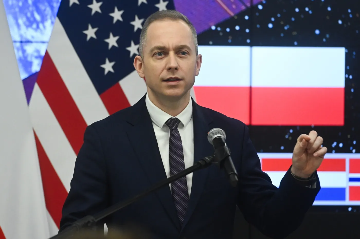 "Wypadek przy pracy" w Lubartowie. Wiceszef MON ujawnia kulisy porannego alarmu