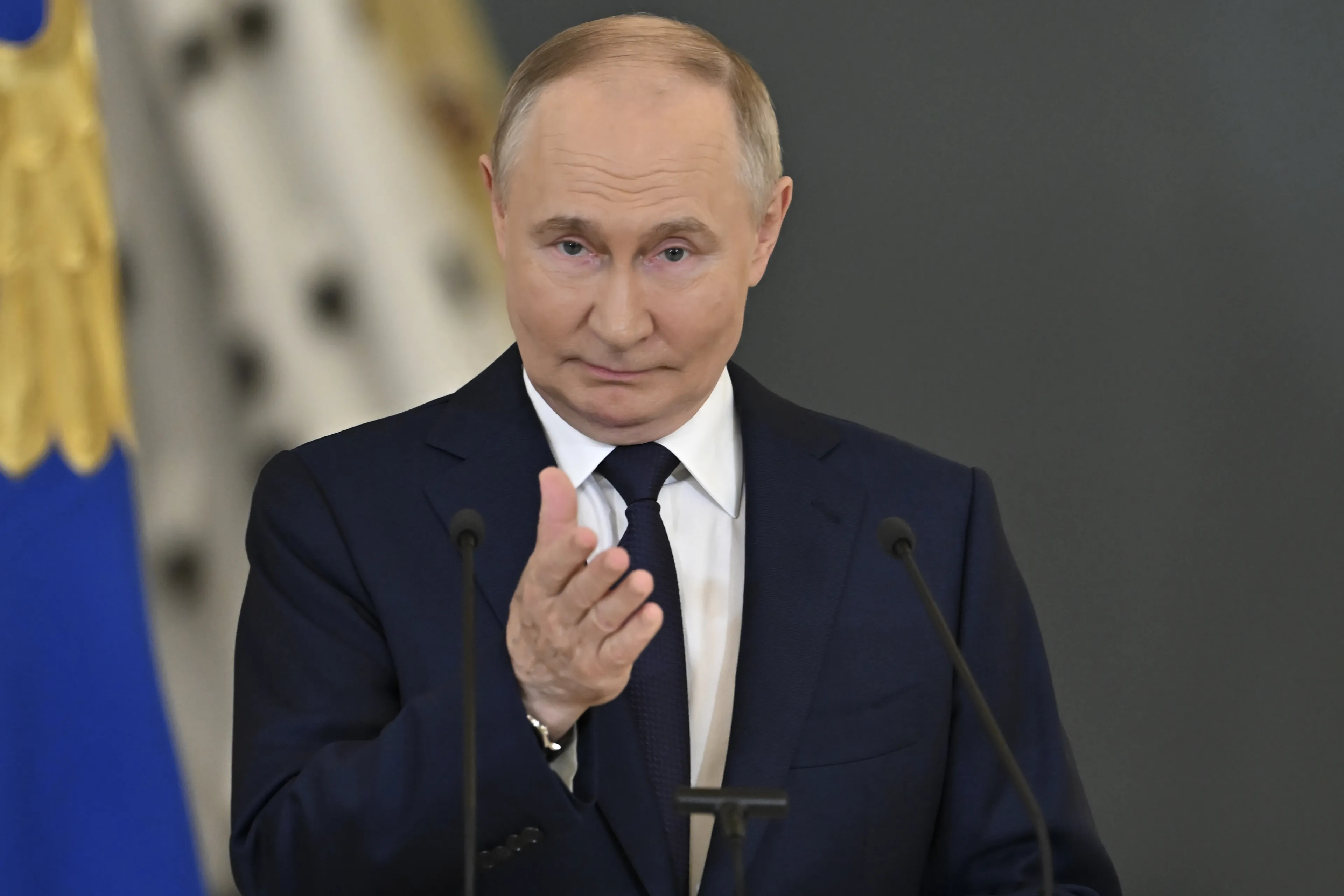 Niemcy oburzeni zachowaniem polityków. "Maskotki Putina" jadą do Rosji. Jest ostra reakcja MSZ