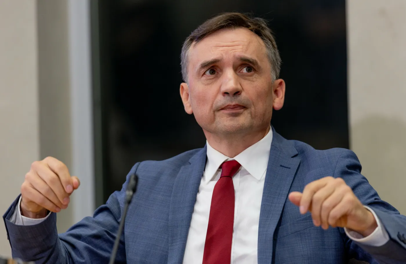 Wielkie zamieszanie wokół ENA dla Zbigniewa Ziobry. Chodzi o wyłączanie sędziów