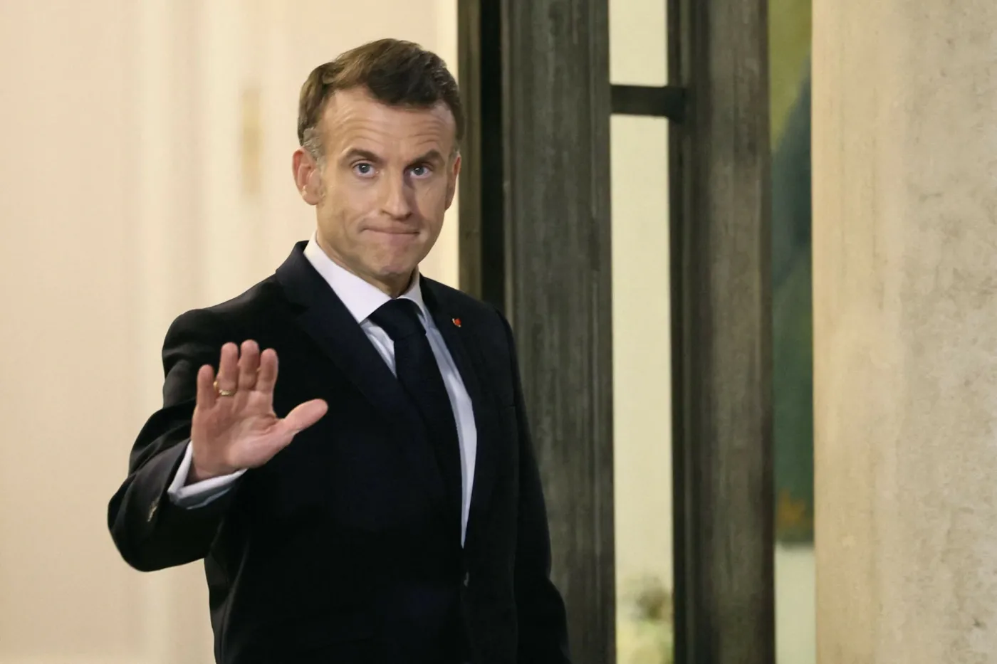 Macron nie boi się Trumpa. Odważył się na gest, przed którym stchórzył Merz