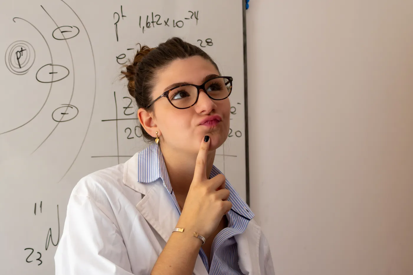 Bardzo trudny quiz z fizyki. 15/15 tylko dla mistrza