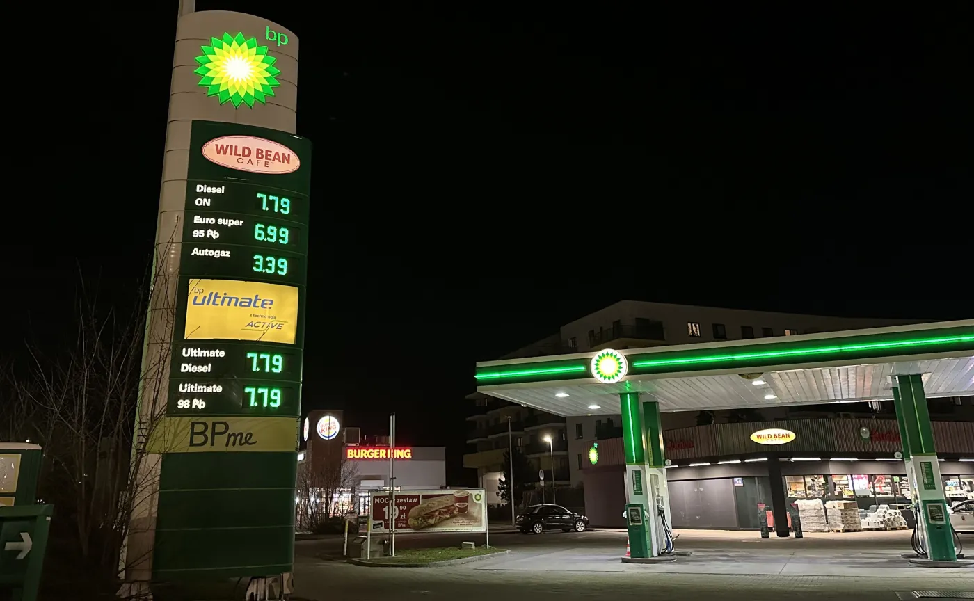 stacja-paliw-bp-39093607.jpeg