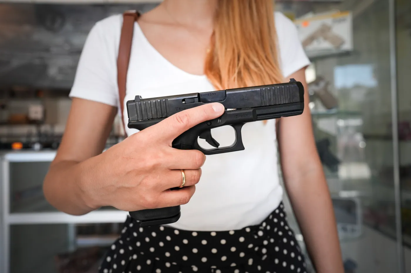 Quiz: Czy uzyskałbyś pozwolenie na broń w Polsce? Sprawdź, mało kto zdobywa 8/10