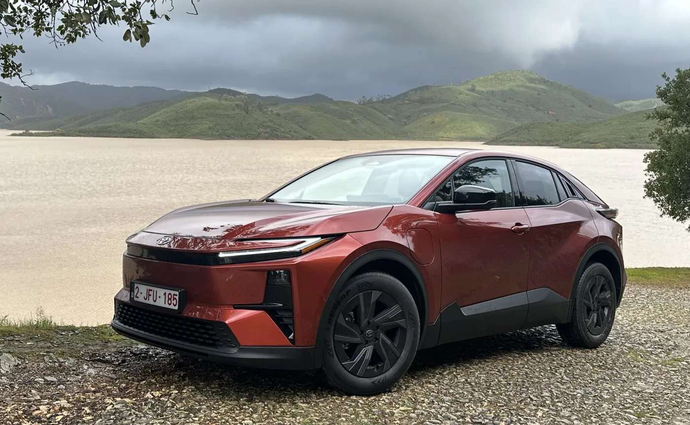 Nowa Toyota C-HR+