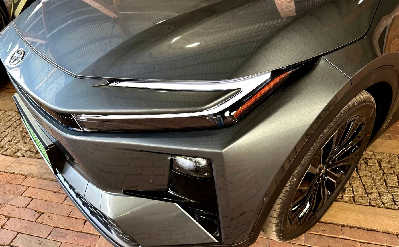 Nowa Toyota C-HR+