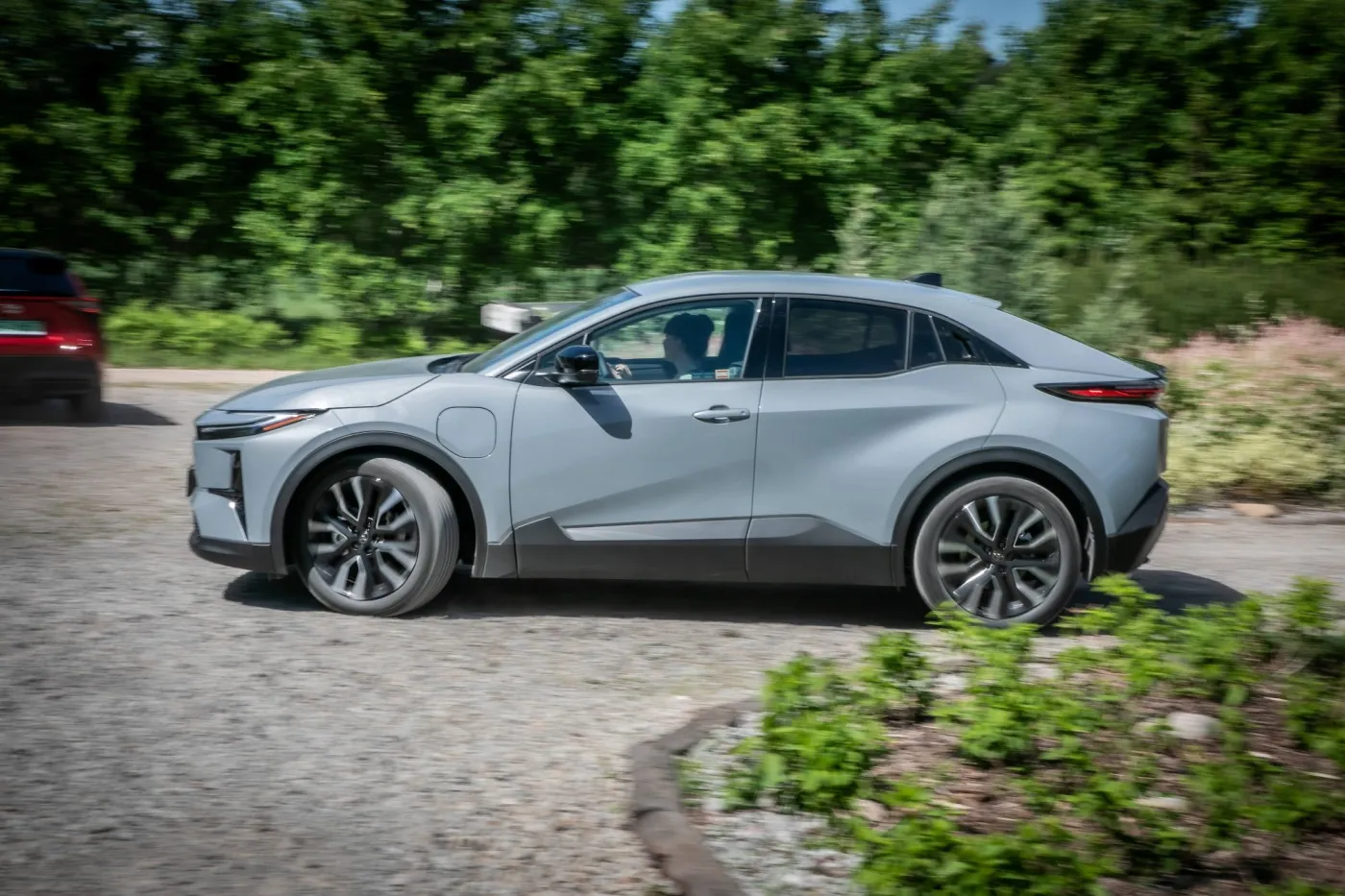 Nowa Toyota C-HR+