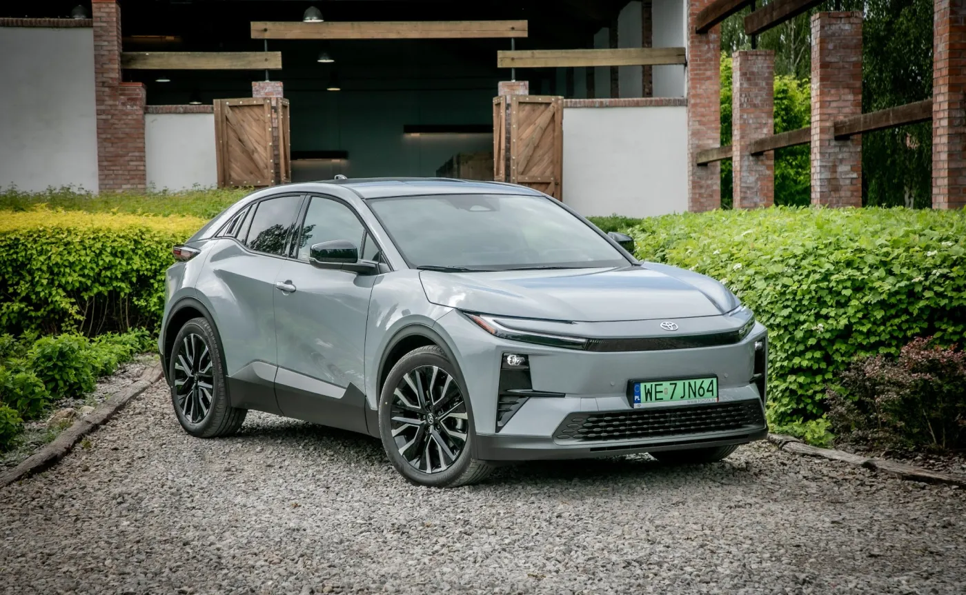 Nowa Toyota C-HR+
