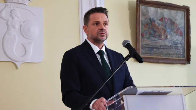 Trzęsienie ziemi w warszawskim ratuszu. Rafał Trzaskowski ogłosił dymisje