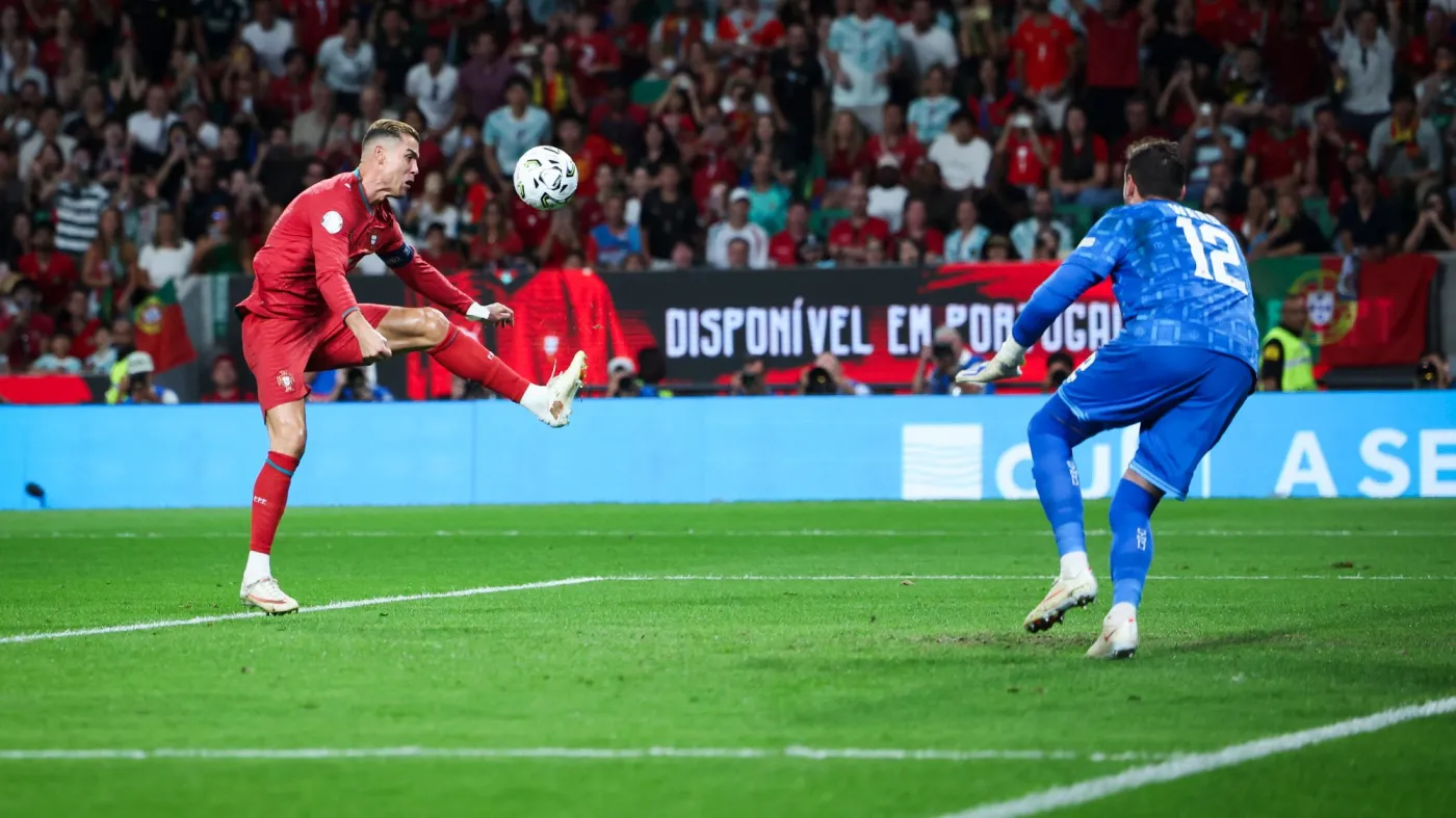 Liga Narodów. Dwa gole Haalanda i 234. mecz Ronaldo