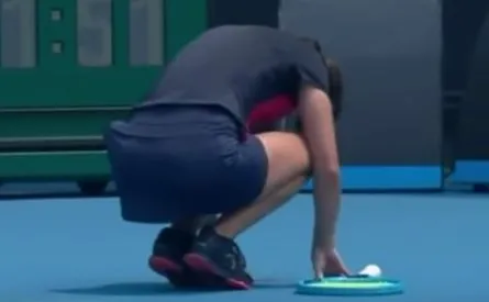 Australian Open: Tenisistka dusiła się na korcie. To skutek pożarów [WIDEO]