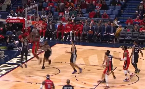 Liga NBA: Zion Williamson dał próbkę nieprzeciętnych umiejętności [WIDEO]