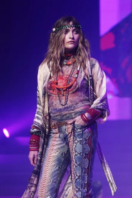paris-jackson-2-12575910.jpg