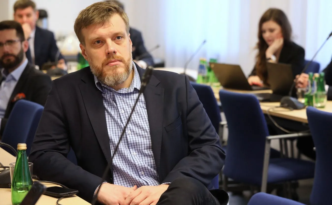 Zandberg: Tokarczuk powinna zapłacić podatek od Nobla