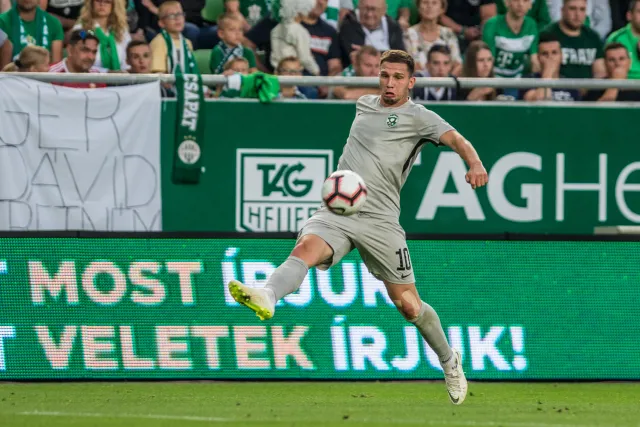 Liga Europy: Oficjalnie. Świerczok zagra przy pustych trybunach