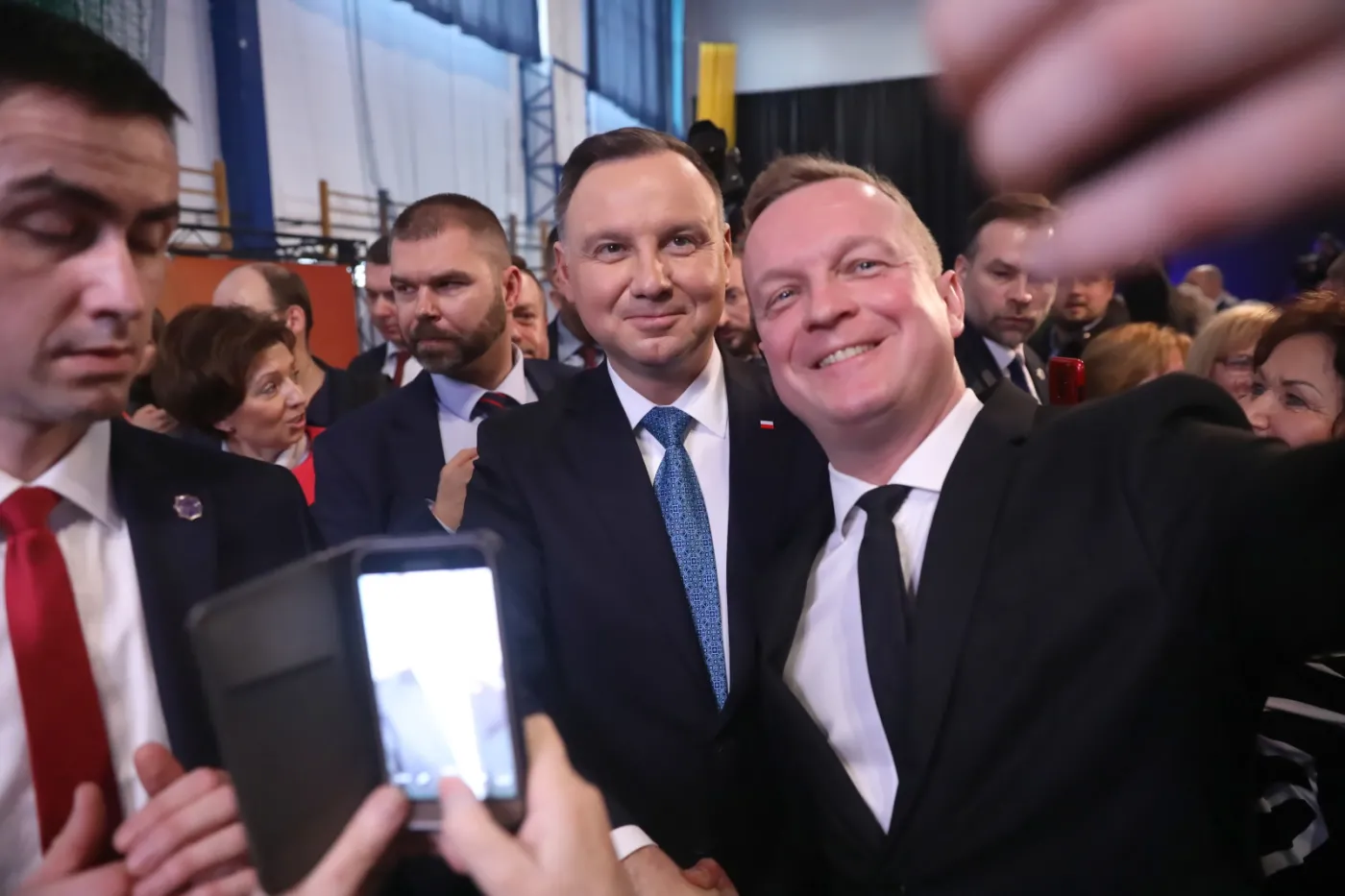 Kontrowersyjna feta na cześć Dudy w Żyrardowie. Lewica: Kto za to zapłacił?