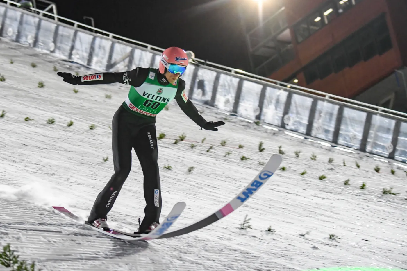 PŚ w skokach - Stoch piąty, Kubacki szósty w Lahti