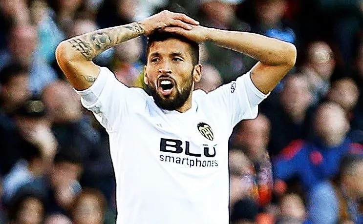Valencias Ezequiel Garay tested positive for coronavirus